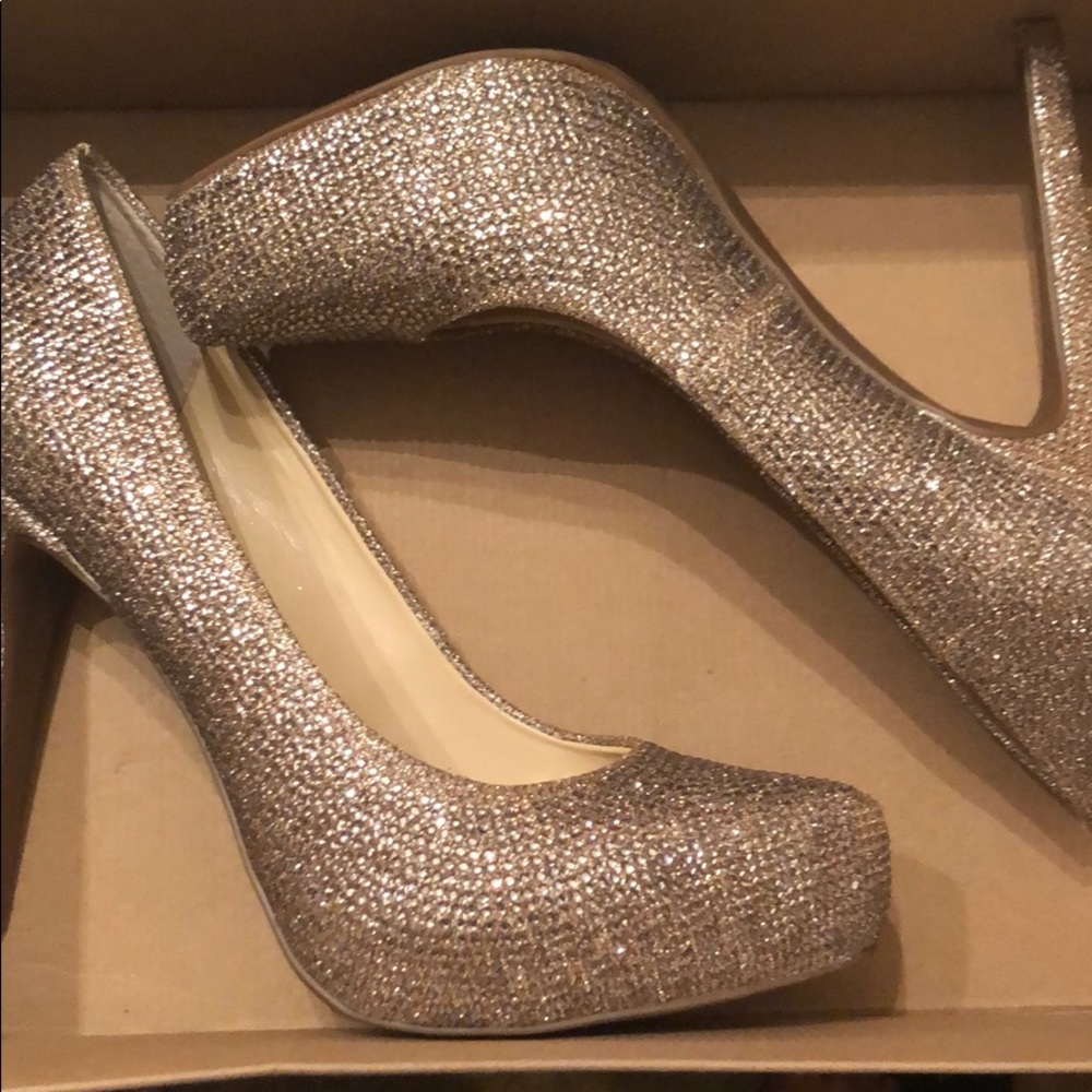 Gold Jessica Simpson Heels